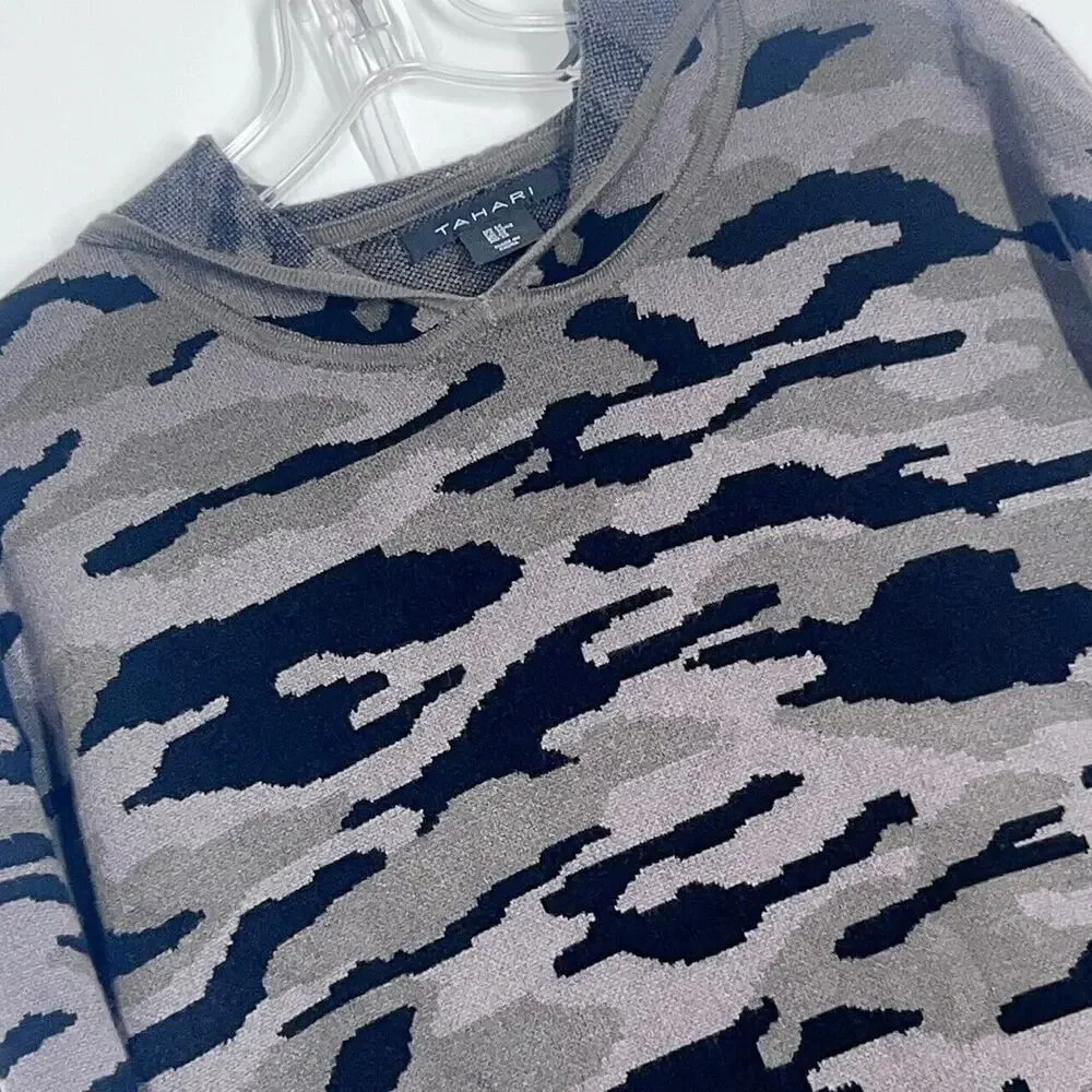 Tahari Hooded Sweater Womens Medium Black and Green Camo Pullover Outdoor Boho